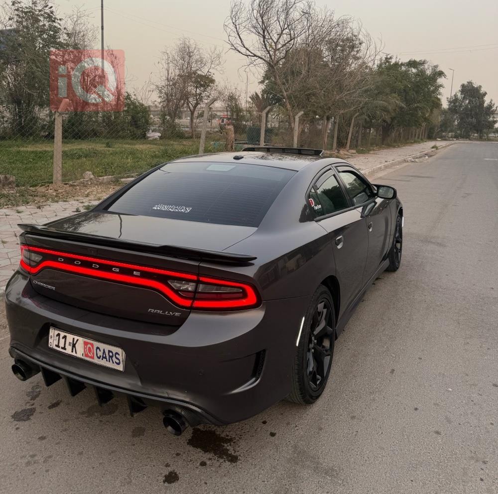 دودج تشارجر